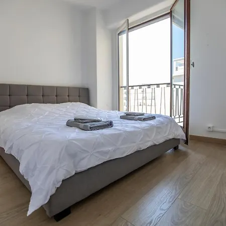 ++++ Renovated Cosy 50m2 Sunny Flat / Balcony / Close To And To The Palais Des Festivals ++++ * Cannes