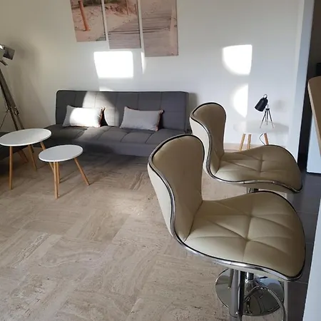 ++++ Renovated Cosy 50m2 Sunny Flat / Balcony / Close To And To The Palais Des Festivals ++++ Daire